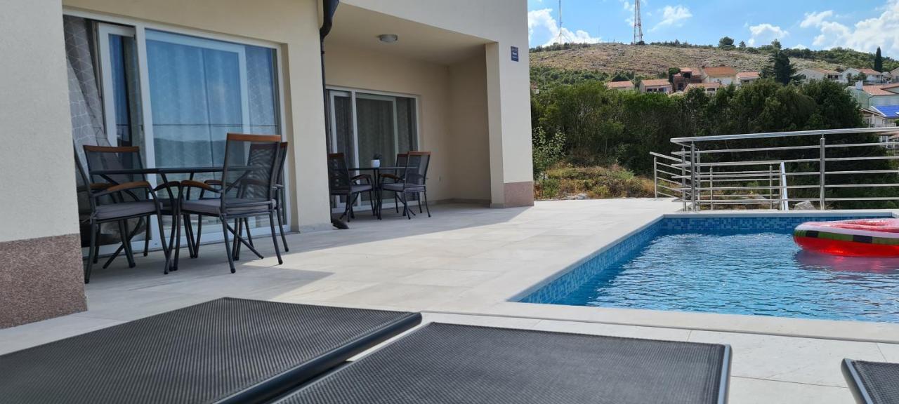Villa Aninka Komarna Extérieur photo